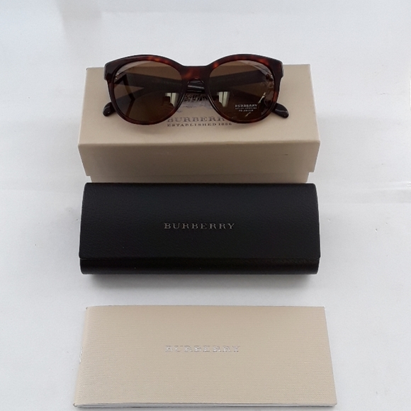 NIB Burberry B4132 3349/83 Polarized Sunglasses - Picture 8 of 8